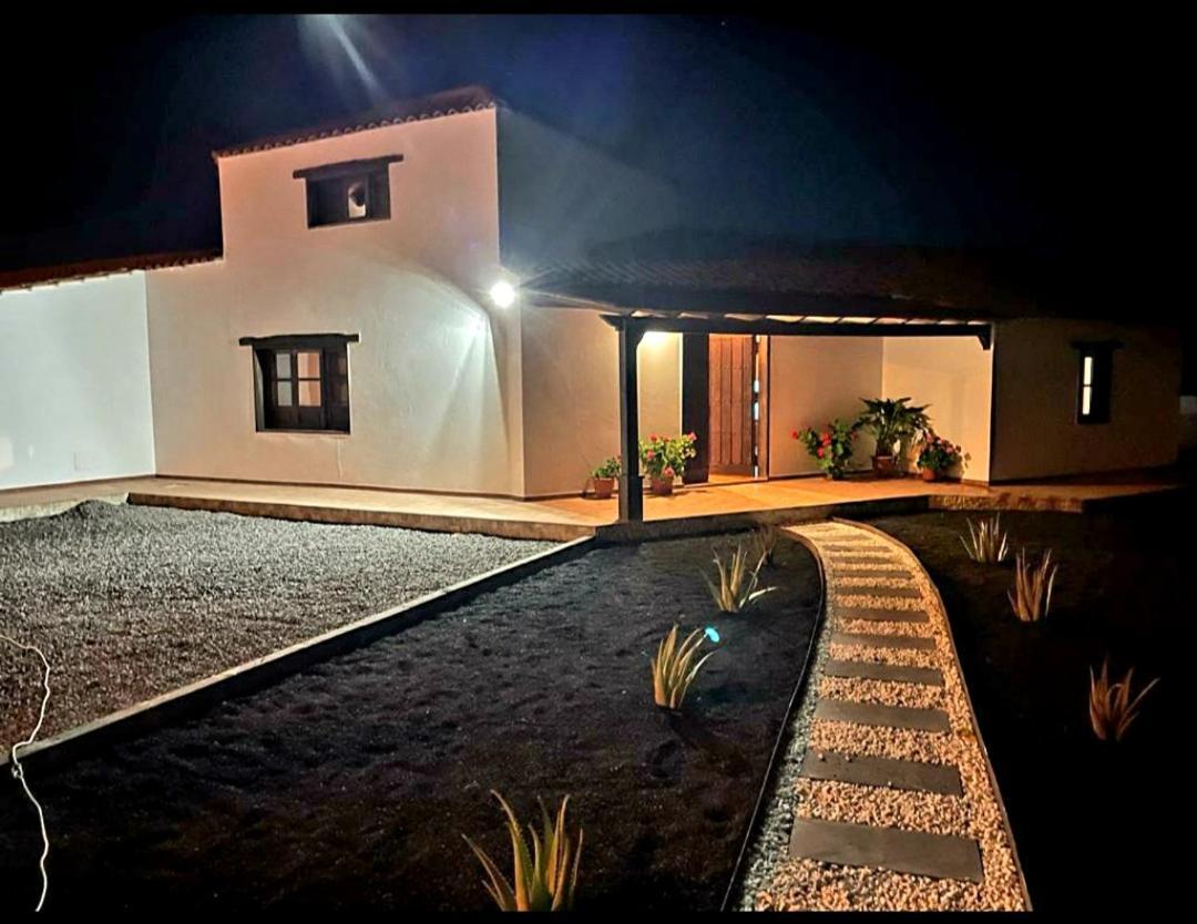Villa Las Palmeras Antigua  Exterior photo